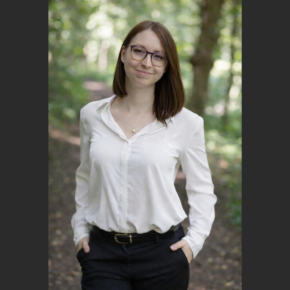 Kateřina-Bartošová_Marketingový-specialista_zaměření-na-realitni-marketing-a-male-firmy